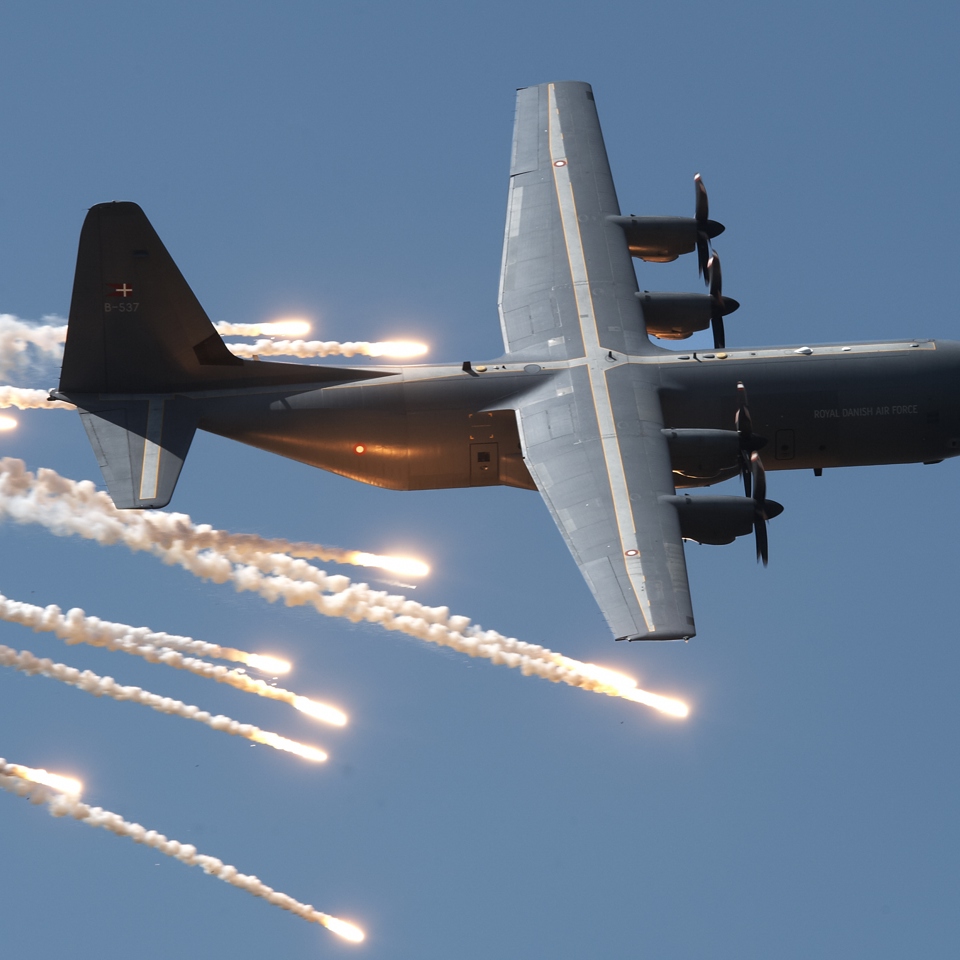 5B C 130J Hercules Flares Terma EW