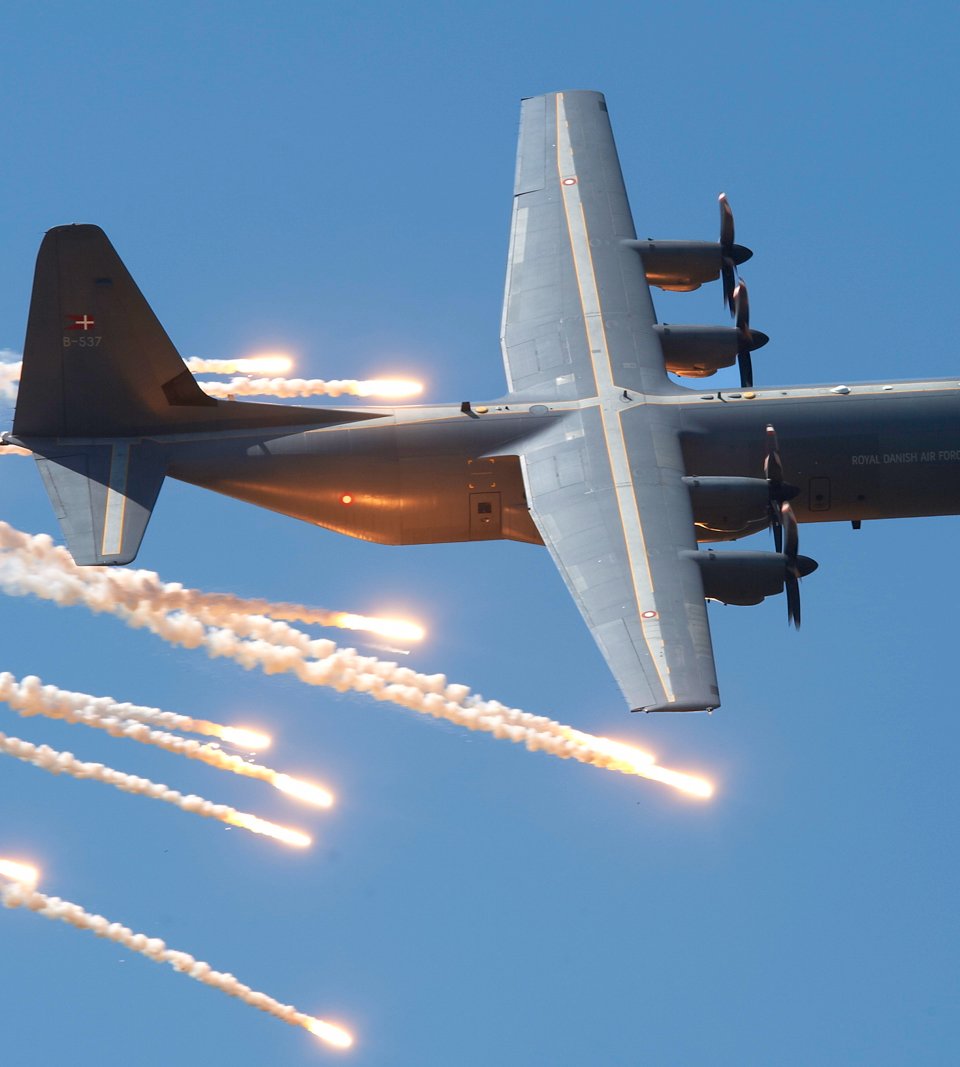 5B C 130J Hercules Flares Terma EW